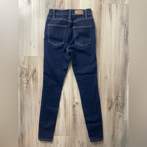 Bluenotes Denim - Picture 5 of 5